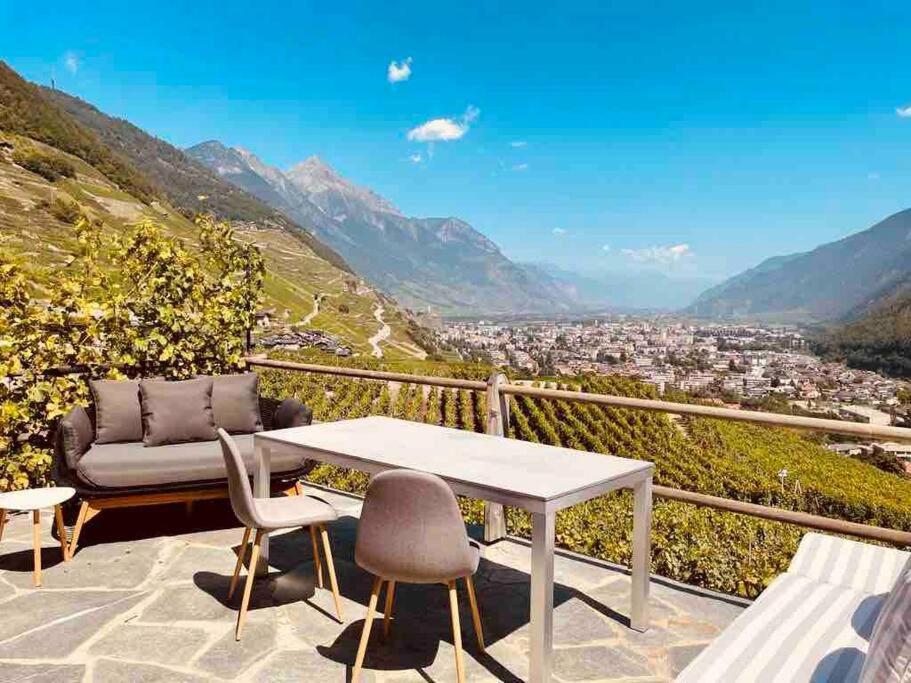Alpine Bliss - Cozy With Panoramic Views Chalet
